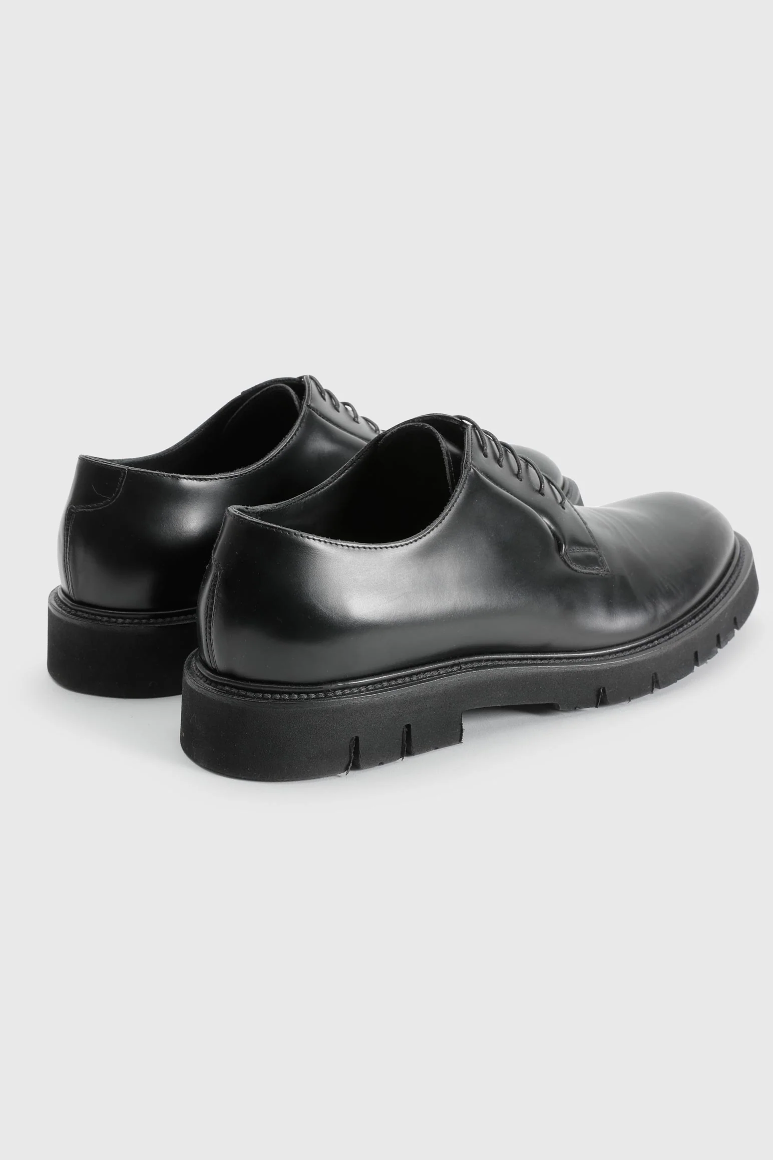 Black Glazed Calfskin Derby R Shoes - Image 3