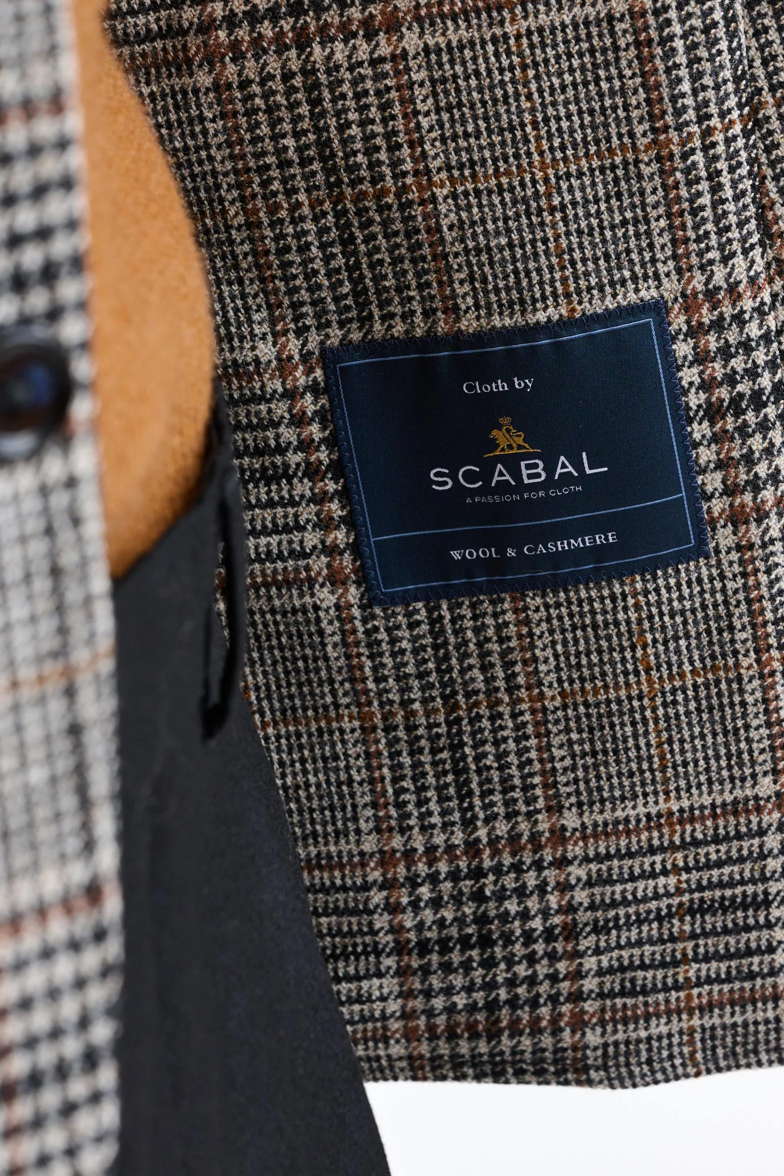 Black Wool & Cashmere Kenton Jacket Autumn Leaves - Image 4
