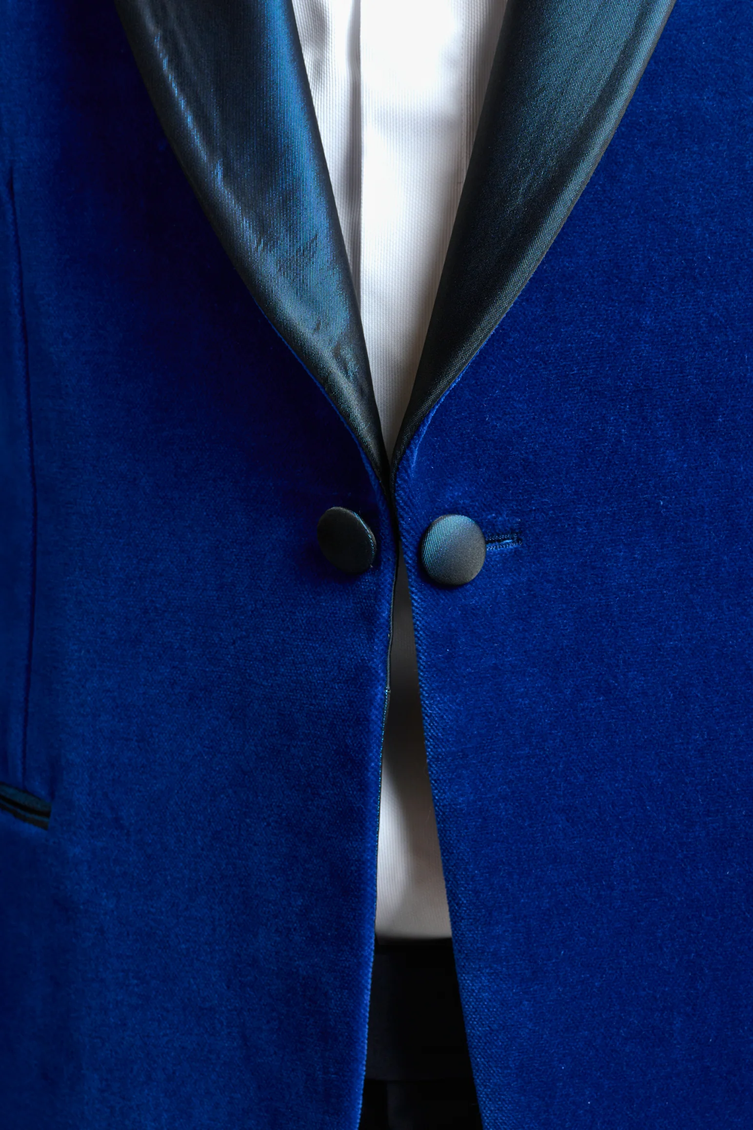 Blue Velvet Kenton Tuxedo - Image 4