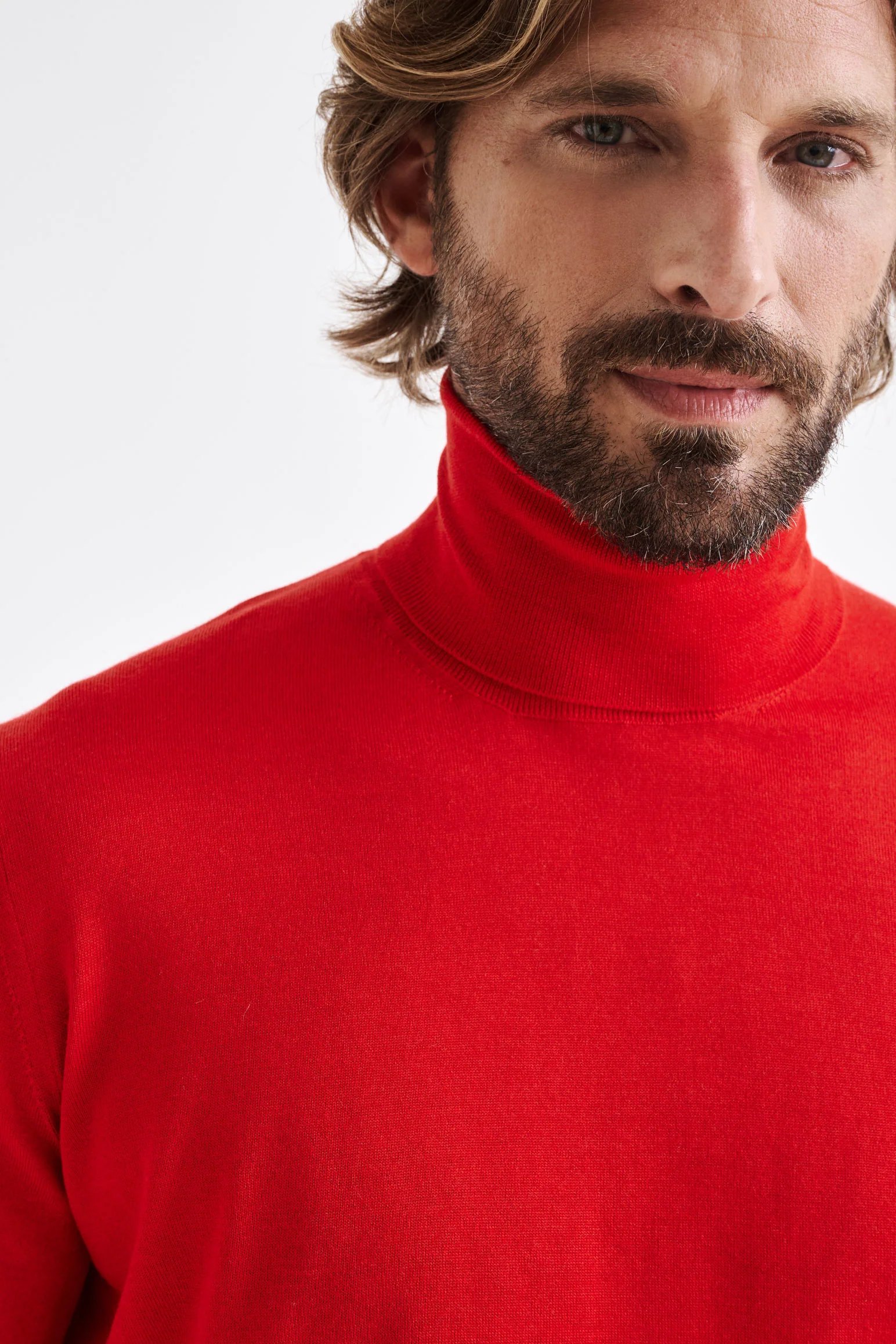 Carmine Cashmere Merino Silk Blend Telford Turtleneck Sweater - Image 4