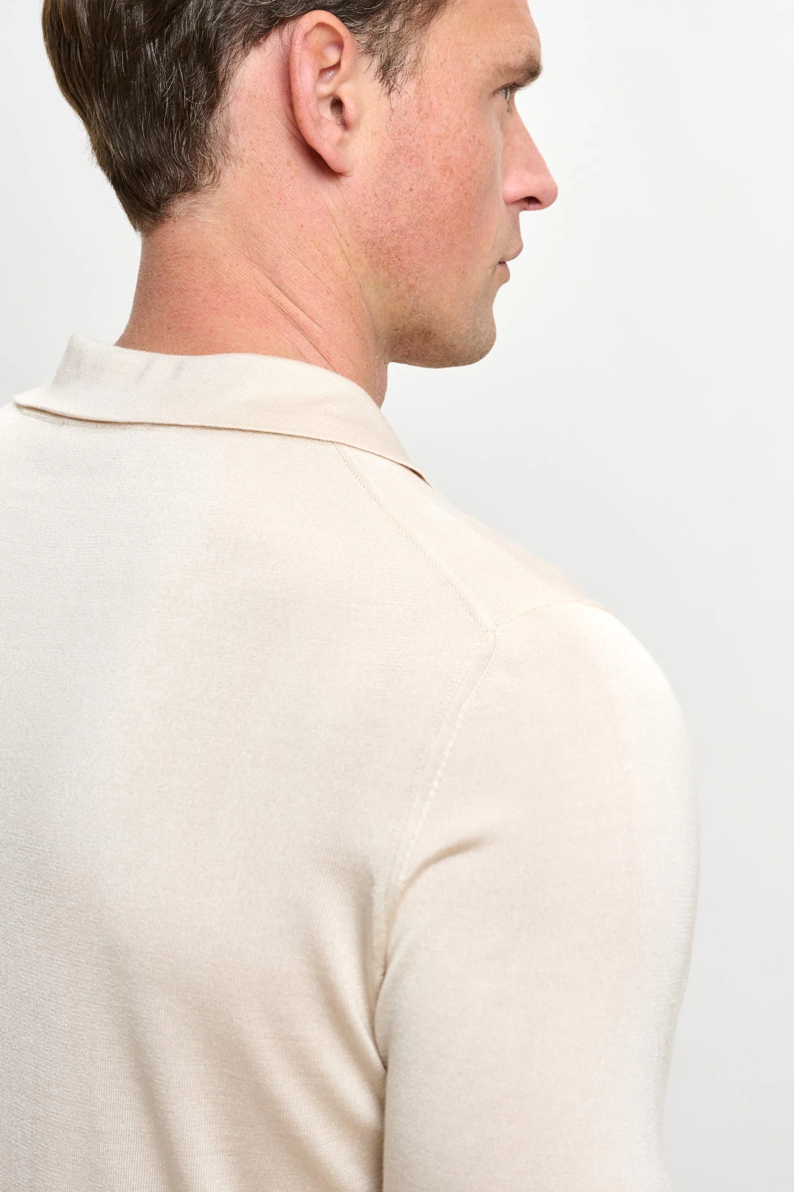 Beige Silk Knitted Short Sleeve Open Collar Cawdor Polo Shirt - Image 4