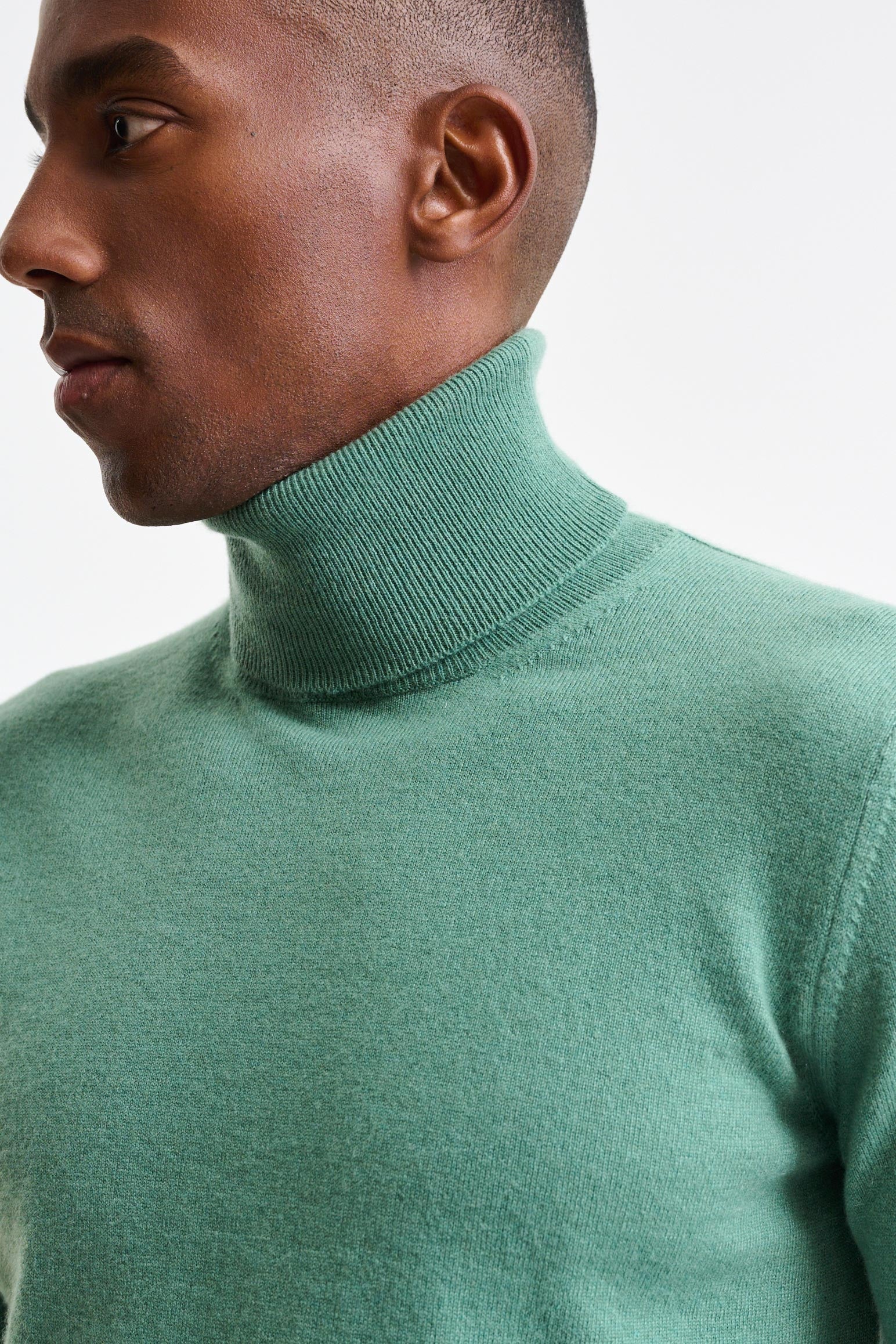 Frosty Spruce Cashmere Drumberg Rollneck Knitwear - Image 2