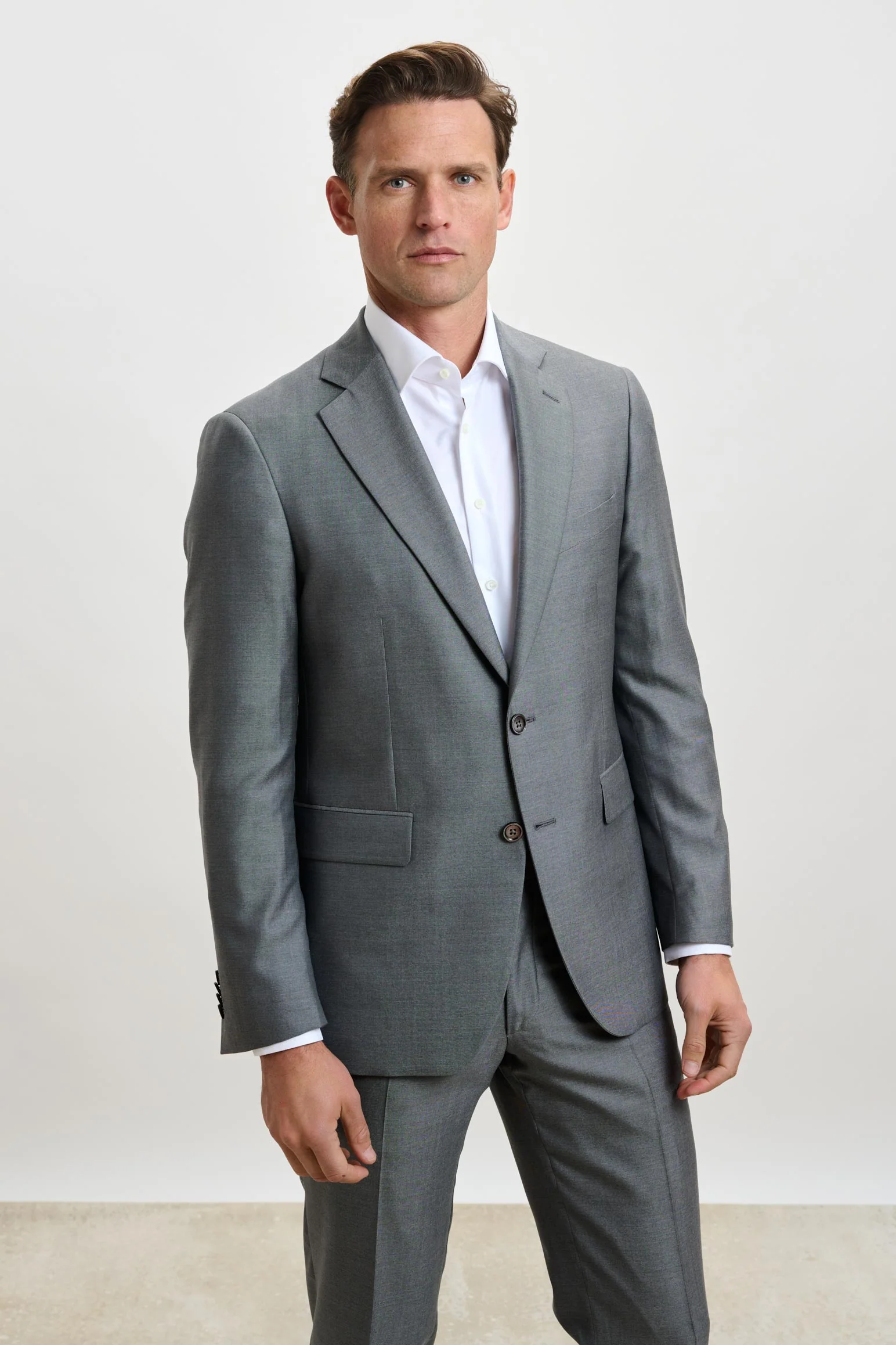 Plain Light Grey Kenton Suit Sleek - Image 4