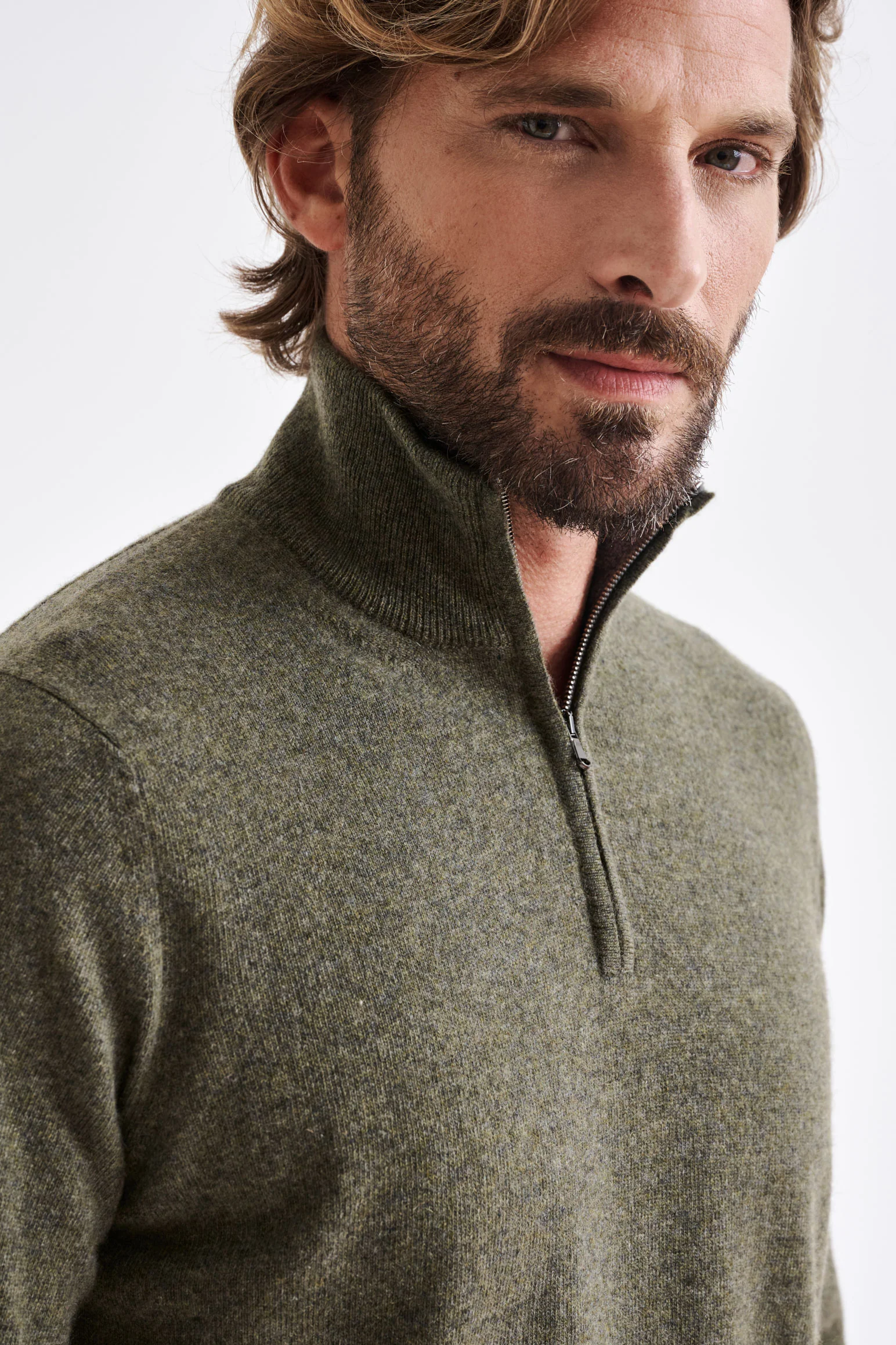 Moss Wool & Cashmere Plockton Zipped Mock Neck Sweater - Image 2