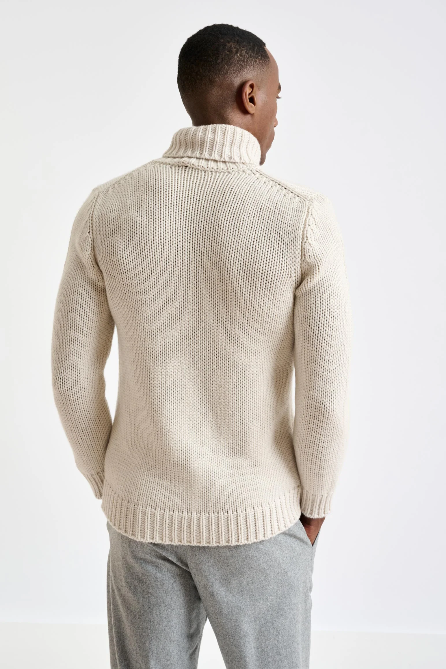 Off-White Chunky 100% Cashmere Banbury Rollneck Sweater - Image 4