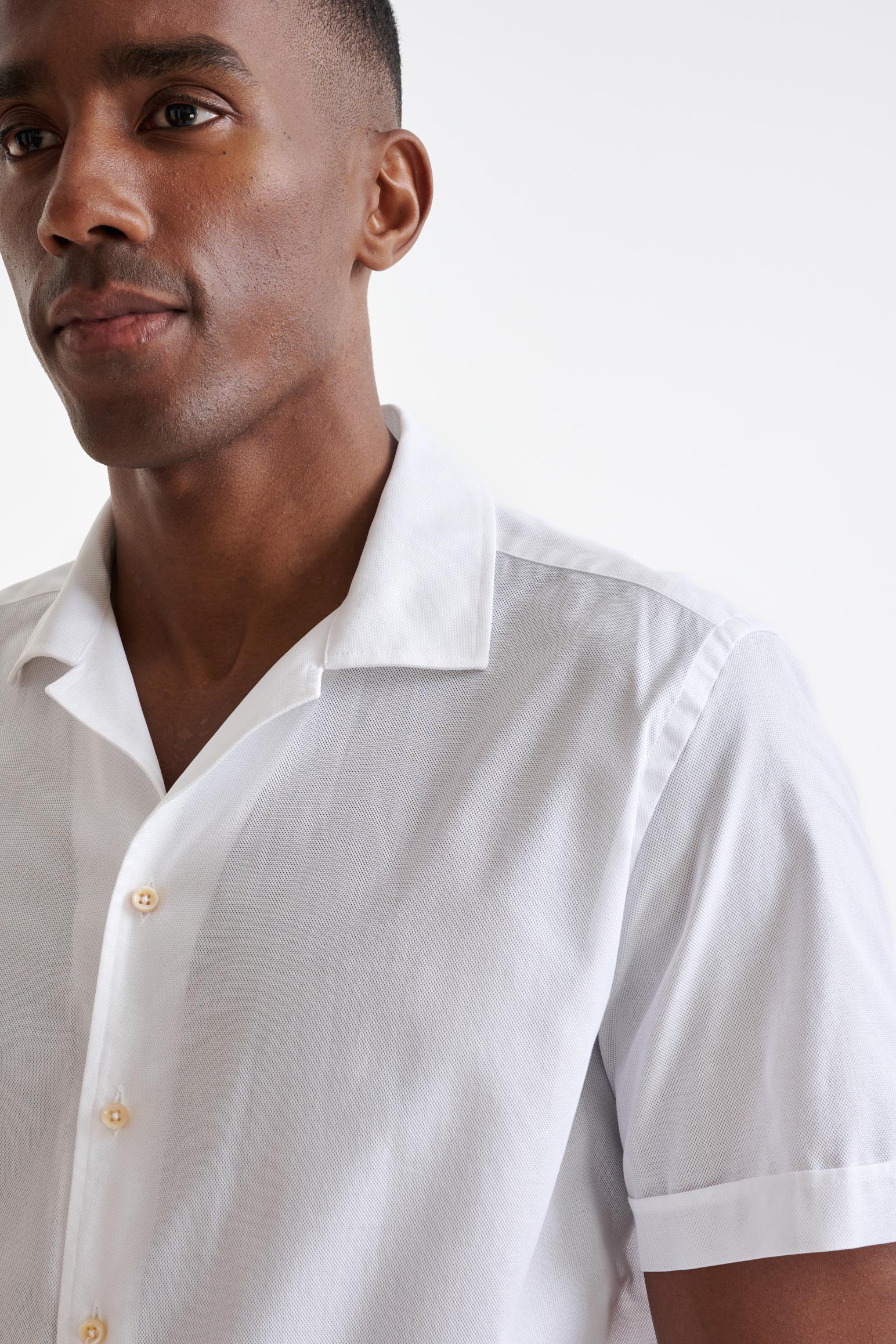 Plain White 100% Cotton Structured Short Sleeve Shirt - Image 3