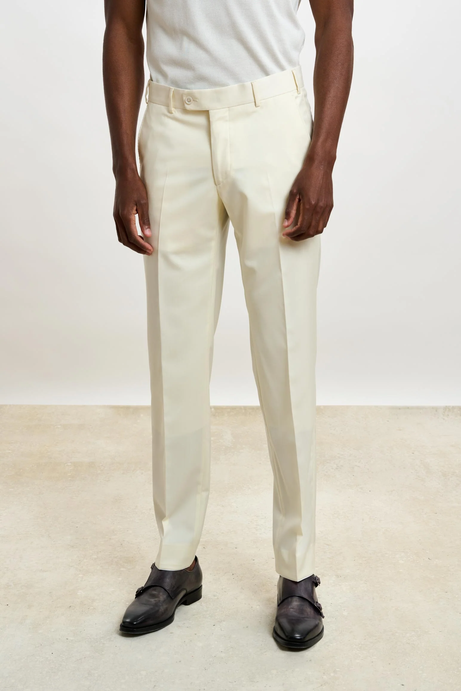 Off-white Tuxedo Suit New Deluxe - Image 11