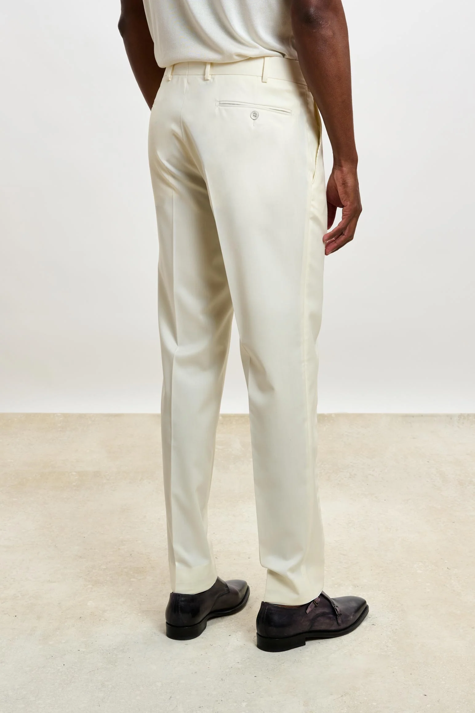 Off-white Tuxedo Suit New Deluxe - Image 14