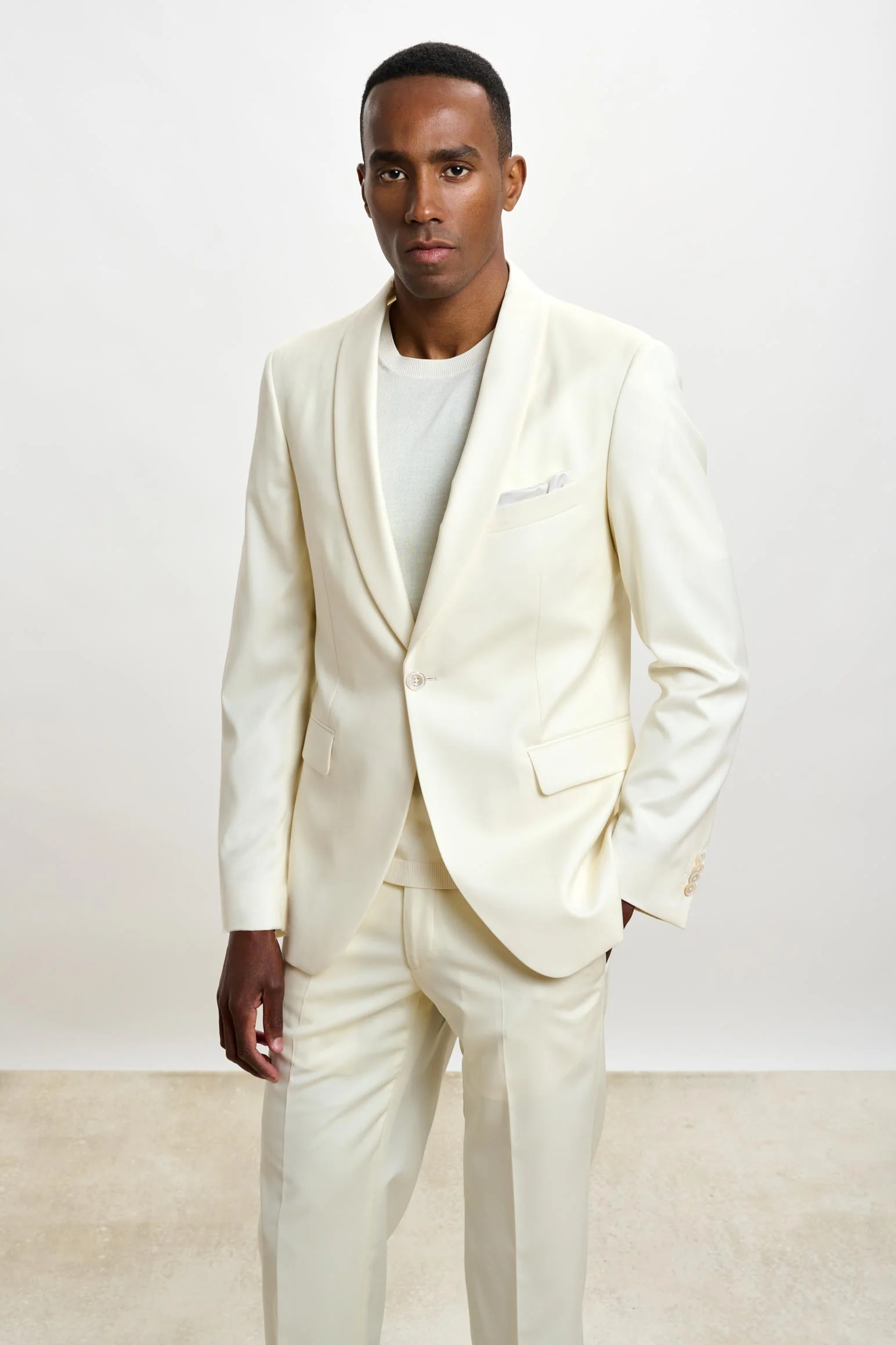 Off-white Tuxedo Suit New Deluxe - Image 5