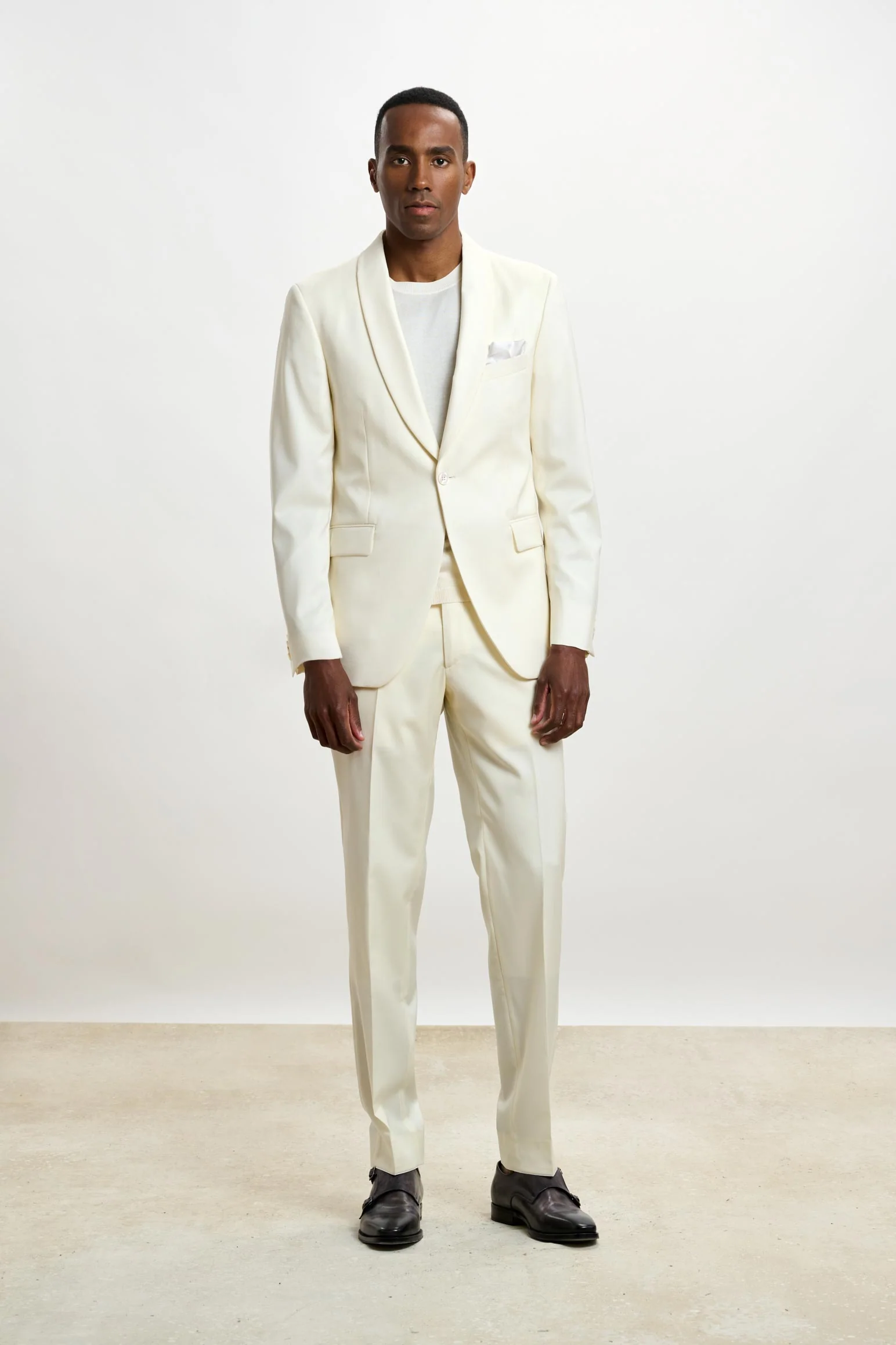 Off-white Tuxedo Suit New Deluxe - Image 7