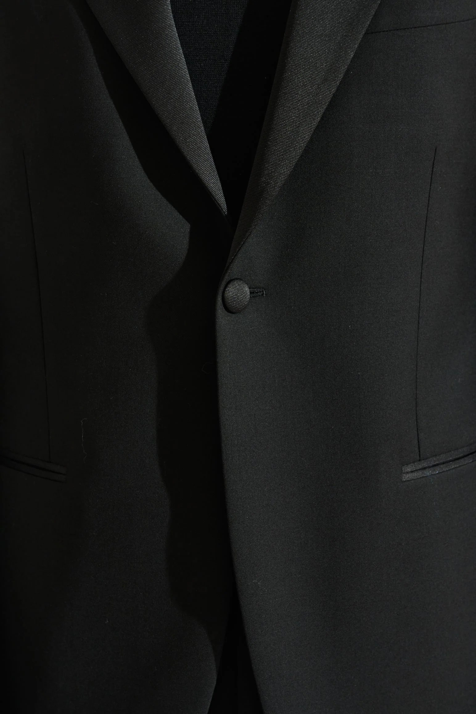 Black Soho Peak Collar Tuxedo New Deluxe - Image 5