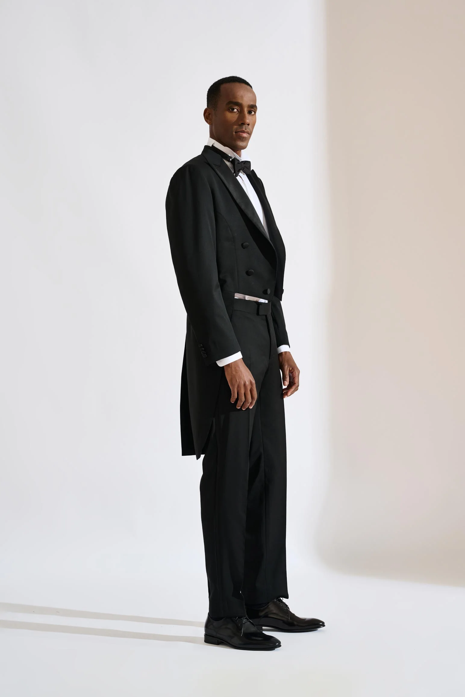Black Tail Coat New Deluxe - Image 7